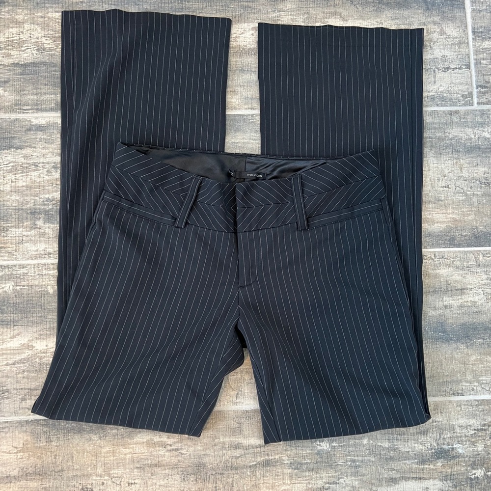 Maurices Pinstripe Dress Pants Womens 7/8 L Black Mid Rise Flare Leg Y2K